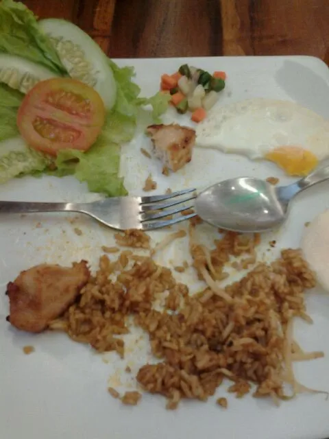 Snapdishの料理写真:nasi goreng laksa ala kiliney kopitiam|dilla ardasyさん