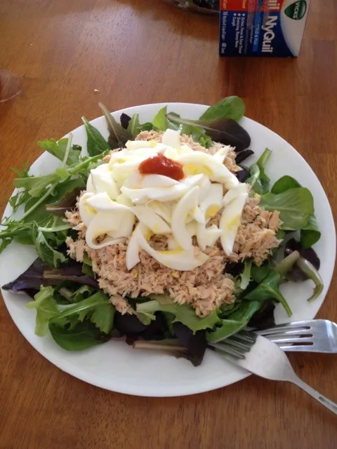 Albacore tuna salad w/ egg whites! &lemon&sriracha :)|elaineさん