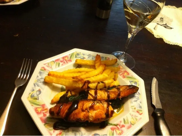 Salmon&chips & wine|ToToRoNさん