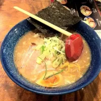 Snapdishの料理写真:Ramen 🍜|C. Atchariyatrakulさん