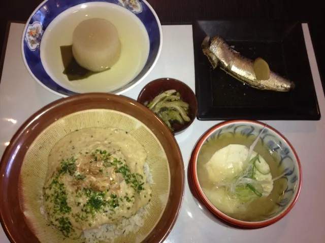 麦とろめし680円     食物繊維            、たっぷりダイエット効果バツグン|亀戸 養生蕎麦 高のさん