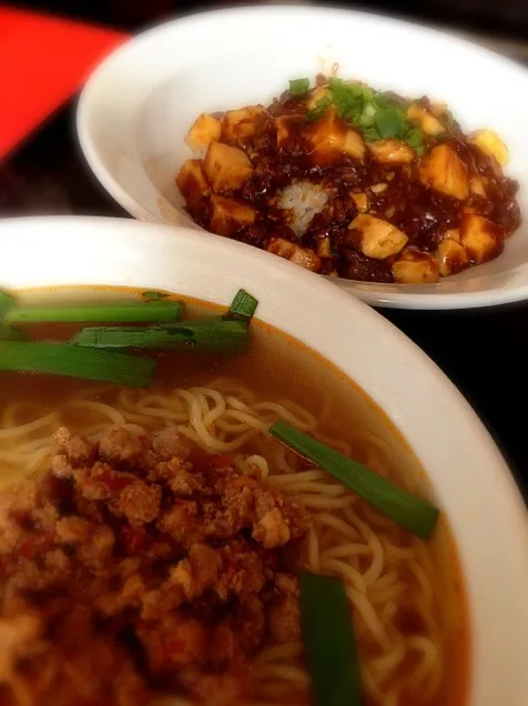 台湾ラーメン & 麻婆丼 at 唐人桜|Daisuke Okimuraさん