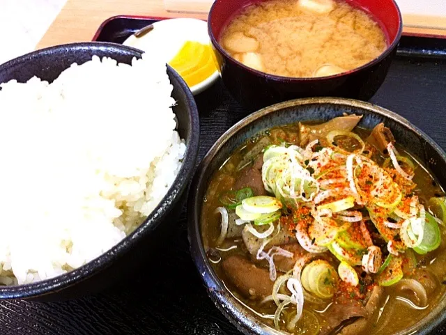 谷川岳SAもつ煮定食|tairaさん