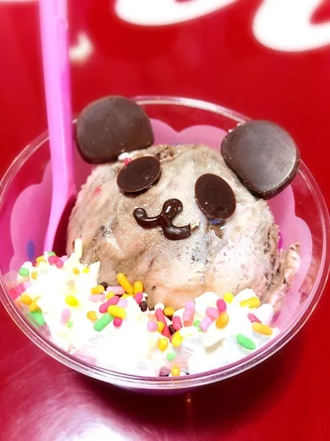 Snapdishの料理写真:Panda Cupid heart ice cream|PhUnGさん