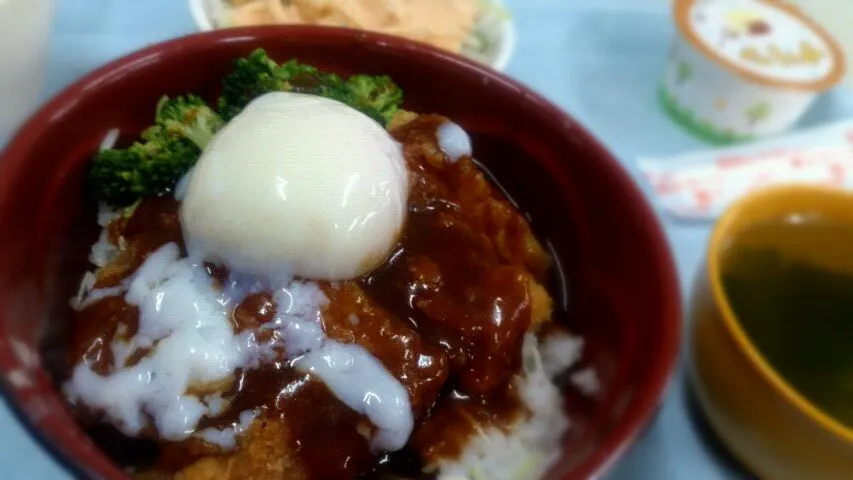 ドミカツ丼|ボンゴさん