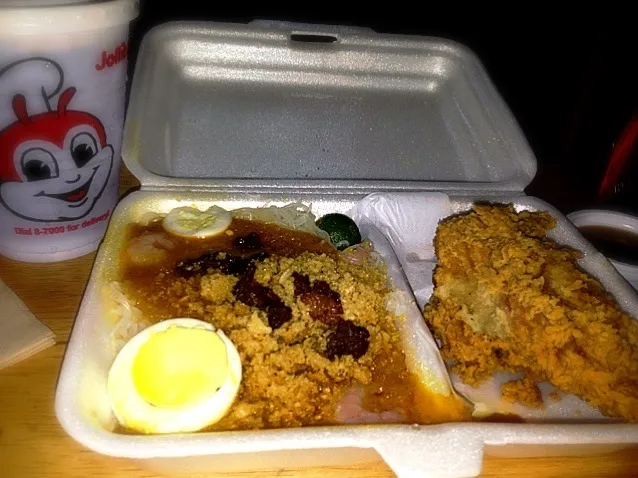 Fast food chicken palabok|joanne tanさん