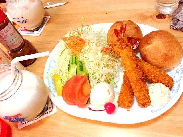 Komeda coffee ebi fry|shaine91さん