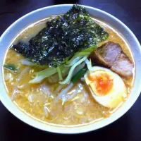 Snapdishの料理写真:濃厚味噌ラーメン|りょうたさん