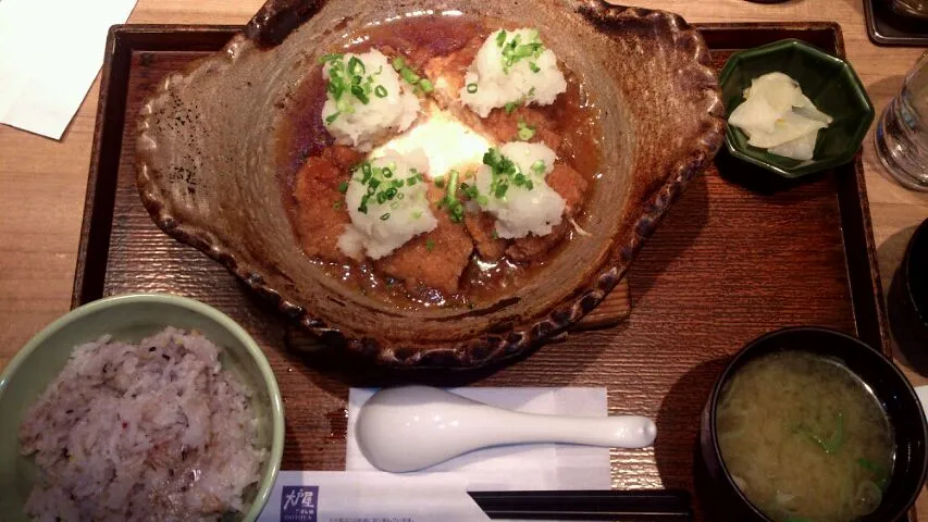 Snapdishの料理写真:チキンかあさん煮土鍋定食|ユカリン！さん