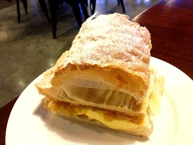 Snapdishの料理写真:mango strudel|Yvonne C.さん