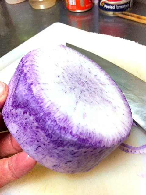 鮮やかな赤大根|松山 晃久さん