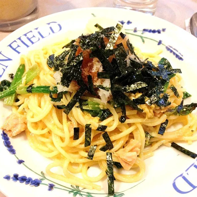 Snapdishの料理写真:パスタランチ〜✨ツナ・卵・ほうれん草・大根おろしーなんでか名前は“オリーブ”っていうの😘|ちーねーさん