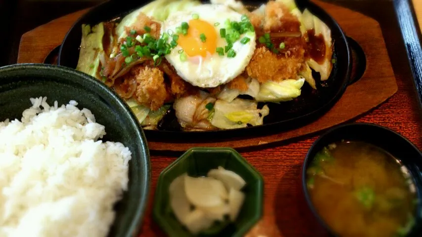 チキンカツレツ和風デミソース定食|ちーさん