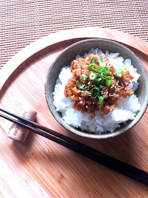 食べる生姜で〜地味ぃ〜に昼飯|いよこ🍻さん