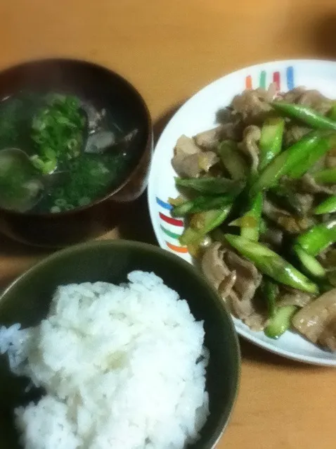 豚肉とアスパラの塩しょうが炒めとご飯とあさりの吸い物|喜多恒久さん