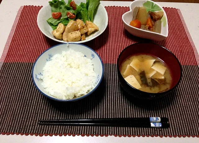 鶏むね肉のマスタード焼き＆おでん風煮＆味噌汁|レイリーさん