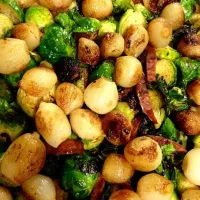 Lapchong roasted Brussels sprouts and pearl onions|Myron Chinnさん