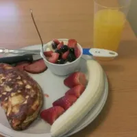 omlette, ham, yogurt|Steven Brownさん