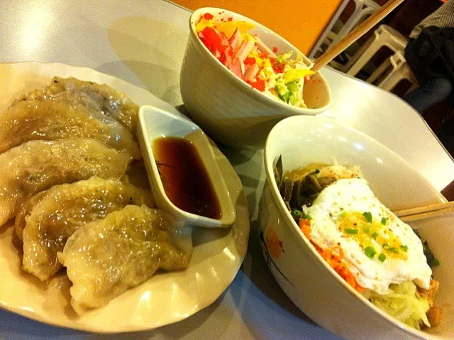 Snapdishの料理写真:Gyoza, Bibimbap and Kani Salad|Michael Ferrerさん