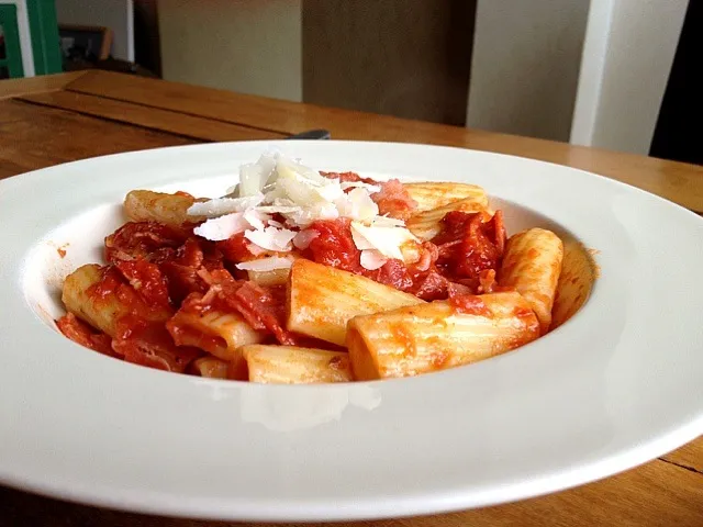 Pipe Rigate All'Amatriciana|Femke Blommaertさん