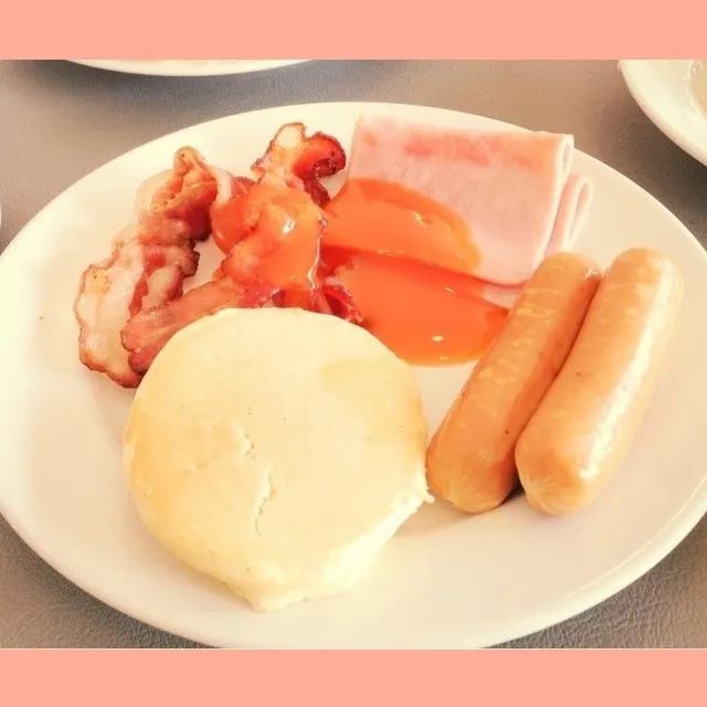 Breakfast 😋😋|EARNS❁さん