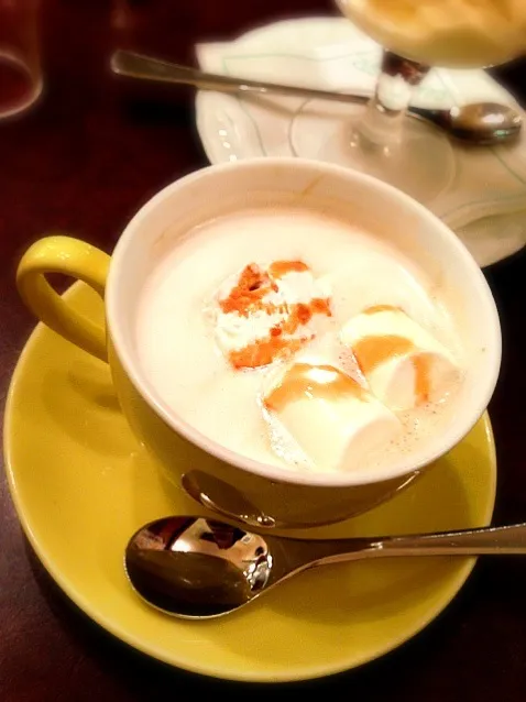 Caramel mocha on top with march mellow|PhUnGさん