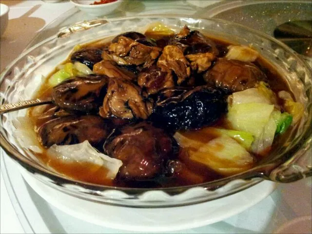 mushroom with dried oyster and lettuce in oyster sauce|genさん