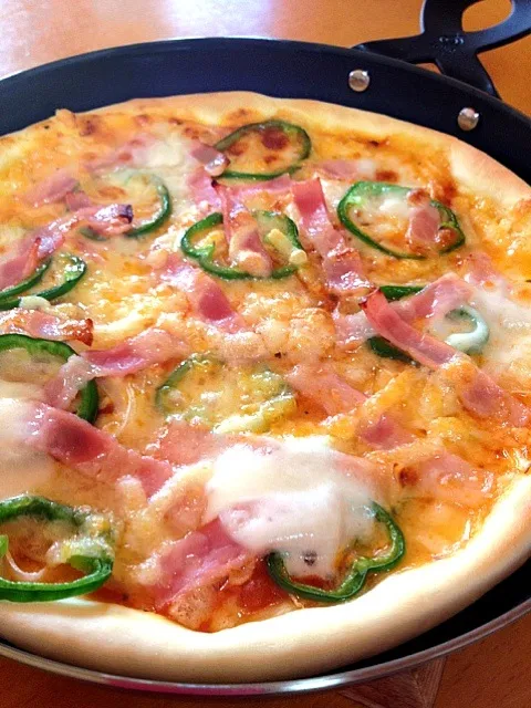 ピザ🍕|ぴらふさん