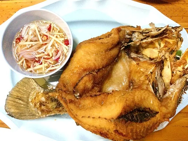 Fried Fish With Fish Sauce|Ritsu ARさん