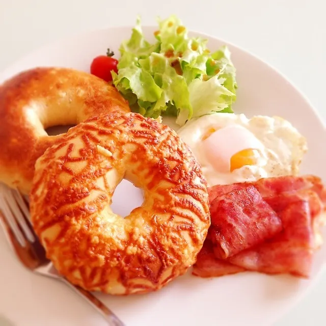 ベーグルで朝ご飯♡|まぁやんさん