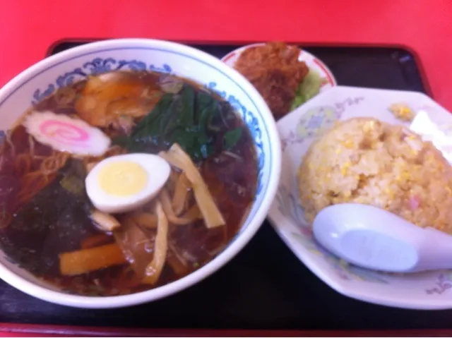 Snapdishの料理写真:半ちゃーはん＆ラーメン|mikaさん