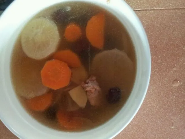 Snapdishの料理写真:white turnip and carrot soup|Magdaleneさん