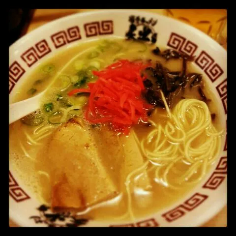 豚骨ラーメン。中洲で、|ポンチョさん