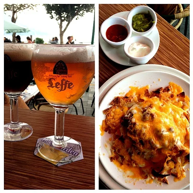 Main Street Stanley Bar & Cafe - Leffe Ale & Leffe Dark & Bolognaise beef nachos|sweeettooothさん