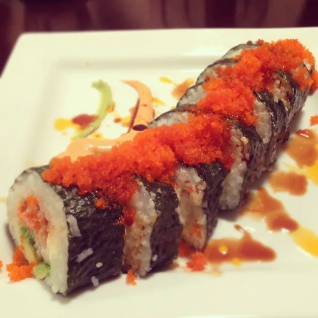 A Big Ass Spicy Tuna sushi roll.|Brian Churchillさん