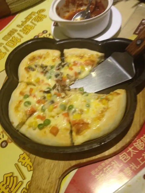 Snapdishの料理写真:Pizza|Natasha Mwansaさん