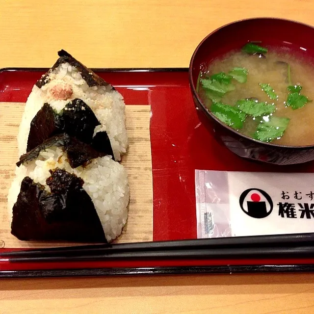 焼きたらこと海苔ワサビのおむすび|いだっちさん