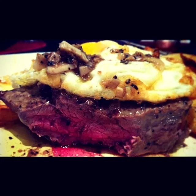 Fillet Mignon & Fried Egg|Tameka Alexandraさん