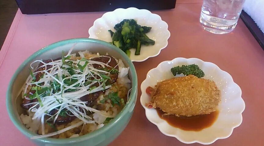 ステーキ丼|鈴木さん