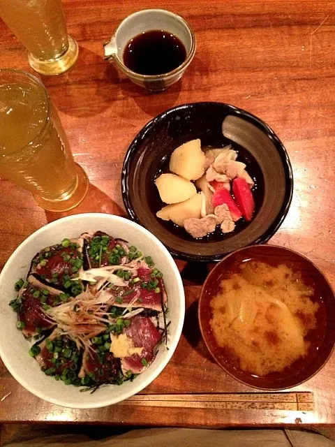 鰹のたたき丼、肉じゃが、お味噌汁|螢さん