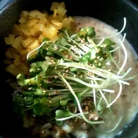 Snapdishの料理写真:とろろ入り納豆丼|だいきち丸さん