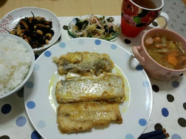 2013.2.25 晩ご飯（太刀魚のムニエル）|ひろさん