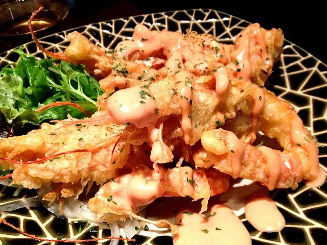 Snapdishの料理写真:Crispy fried shrimps - Osaka|12Dragonさん