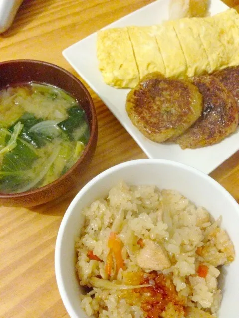 Snapdishの料理写真:もちもち大根餅と鶏ごぼう炊き込みご飯定食|じゅんさん