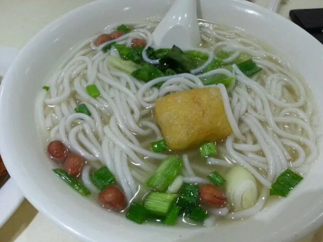 Plain noodle with Tofu bits|Arthurさん