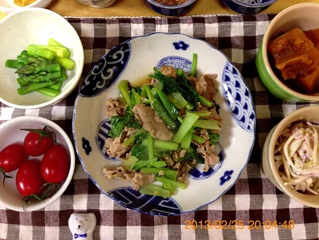 晩ごはん  豚肉と小松菜のにんにく炒め|ちかさん