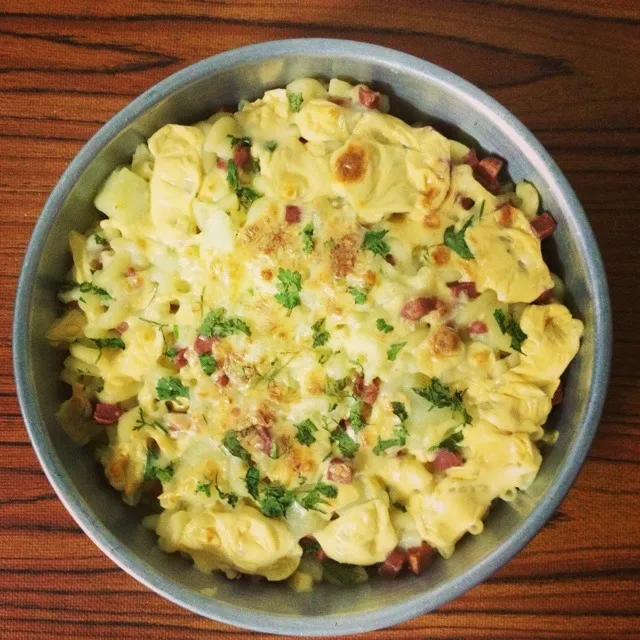 Potato + sausage + parsley + cheddar cheese + microns|명성さん