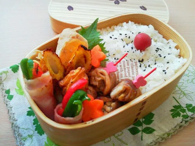 Snapdishの料理写真:豚肉のえのき巻き弁当 旦那さまのお弁当|とだともさん