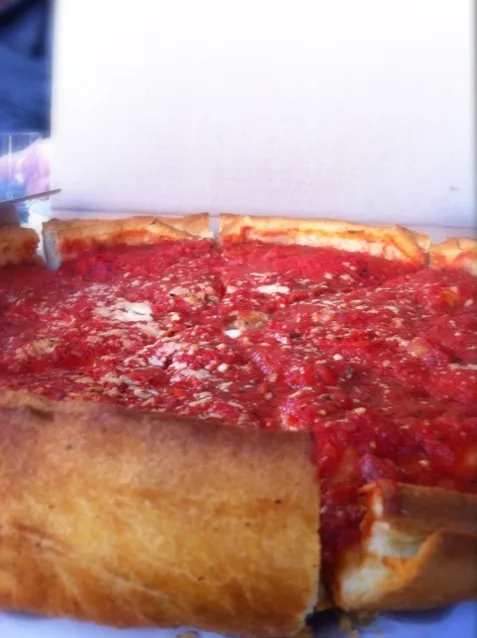 Chicago style deep dish pizza|beth hardingさん