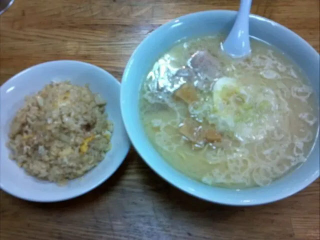 味噌ラーメン+半チャーハン|satoruさん